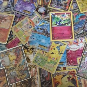 Random Pokémon (25 cards)